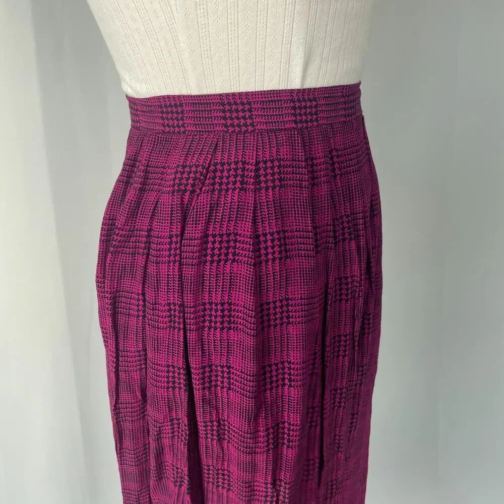Vintage Pleated Skirt Size 8 Burgundy Black Houndstooth Midi Preppy Academia 90s